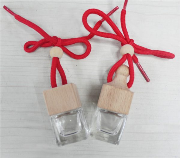 Square car perfume bottle - Image 1