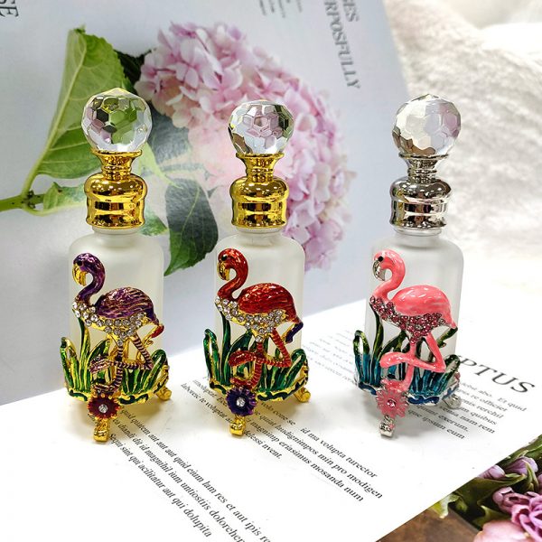 主图_3 Flamingo pattern three-corner perfume bottle - Image 1