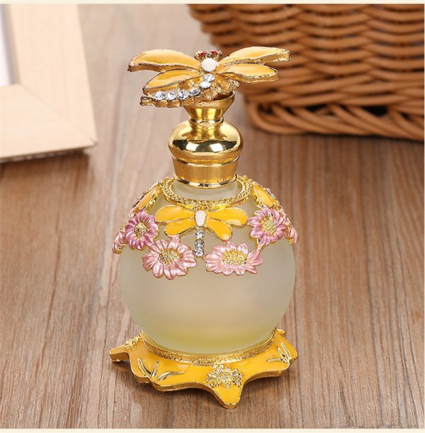 Daisy Butterfly Pattern Orb-shaped Perfume Bottle - Image 1